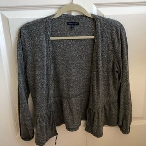 American Eagle heather gray sweater